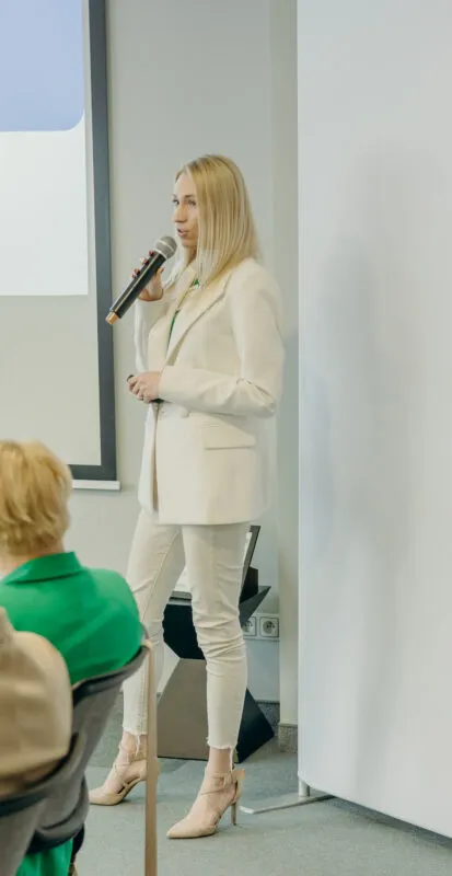 Kadry w pigułce - prawo pracy, kadry, finanse dla Twojej firmy. Donata Hermann: 2W4A2155